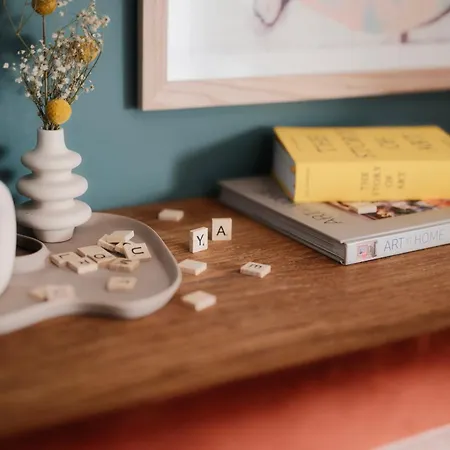 Colston Street I Your * 布里斯托