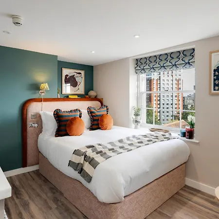 Colston Street I Your Apartment Bristol