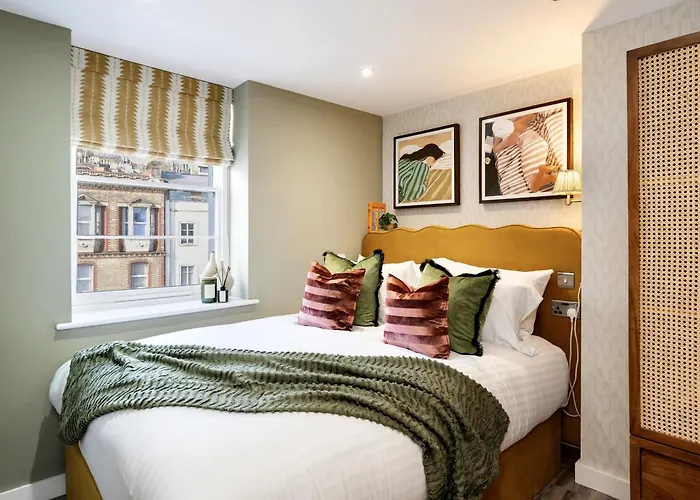 Colston Street I Your Apartment