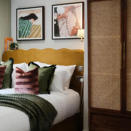 Colston Street I Your *